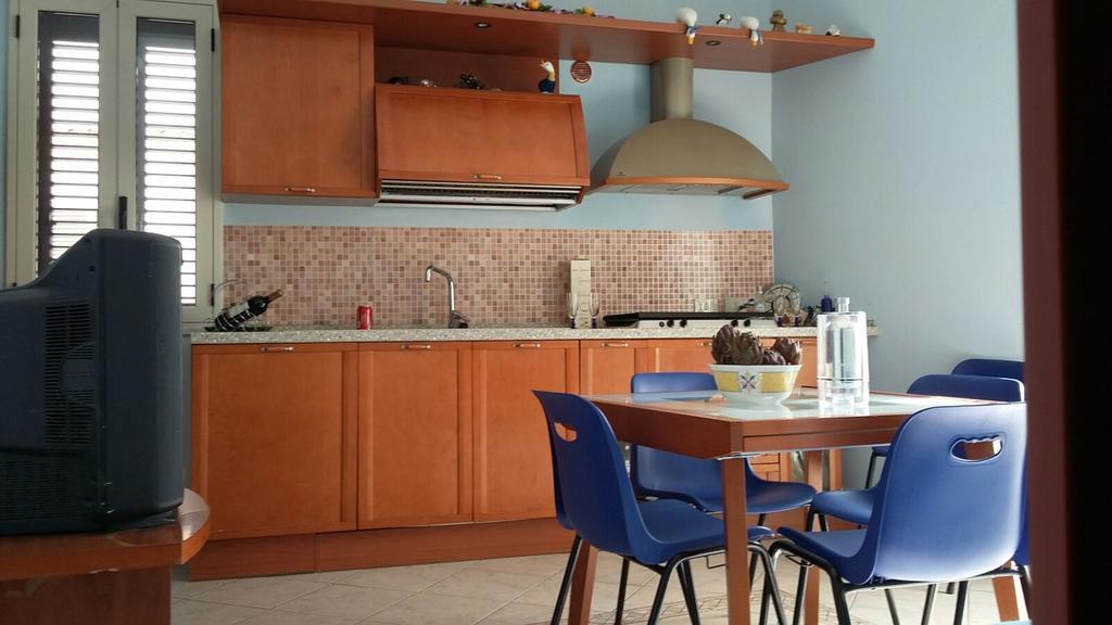Апартаменти Casa Eleonora Кампофеліче-ді-Роччелла Екстер'єр фото